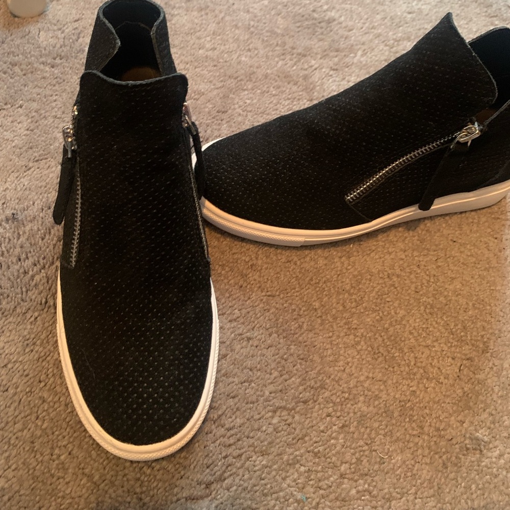 Steve Madden high top sneakers